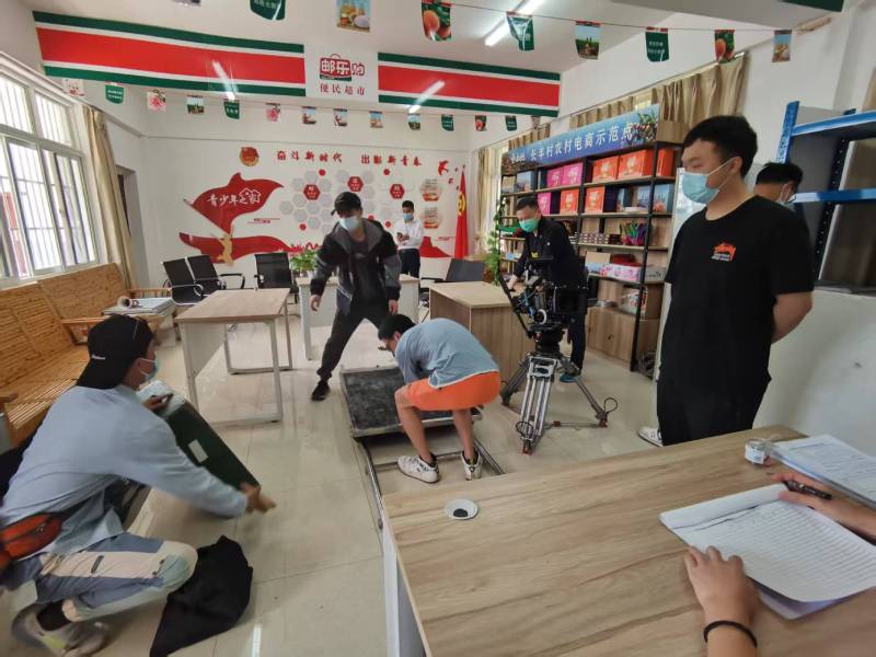 追星女孩心理学分析报告：托里县广告片拍摄公司揭秘饭圈应援式传播逻辑